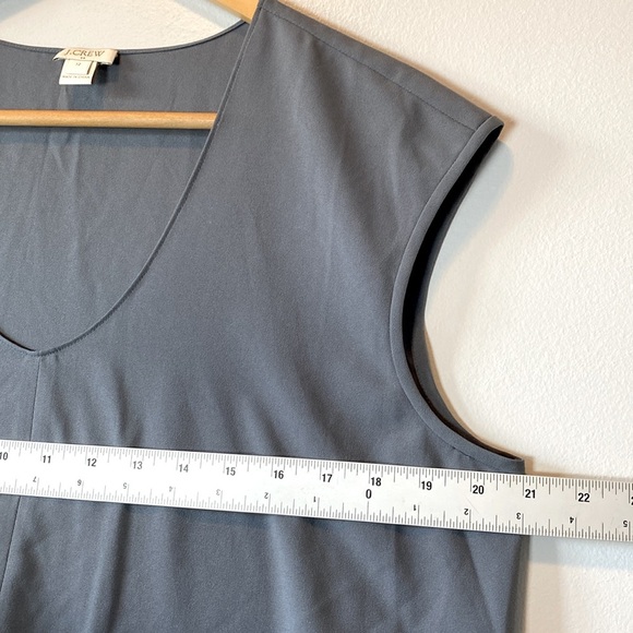 J Crew Cap-sleeve Shirttail Blouse Women’s 12 Gray Basic Lightweight Semi Sheer - Picture 11 of 13